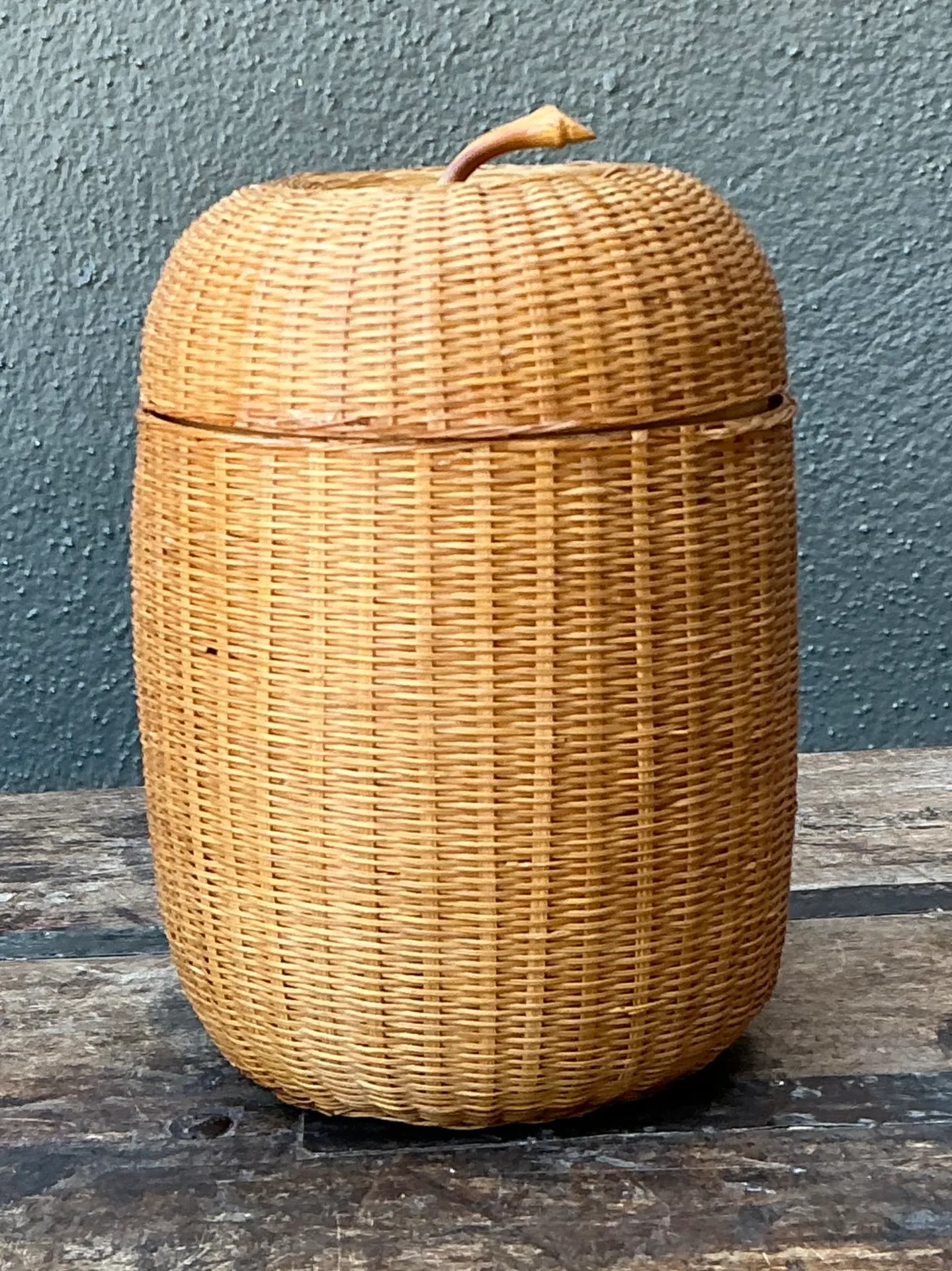 Vintage Woven Rattan Lidded Basket — additional photo 2