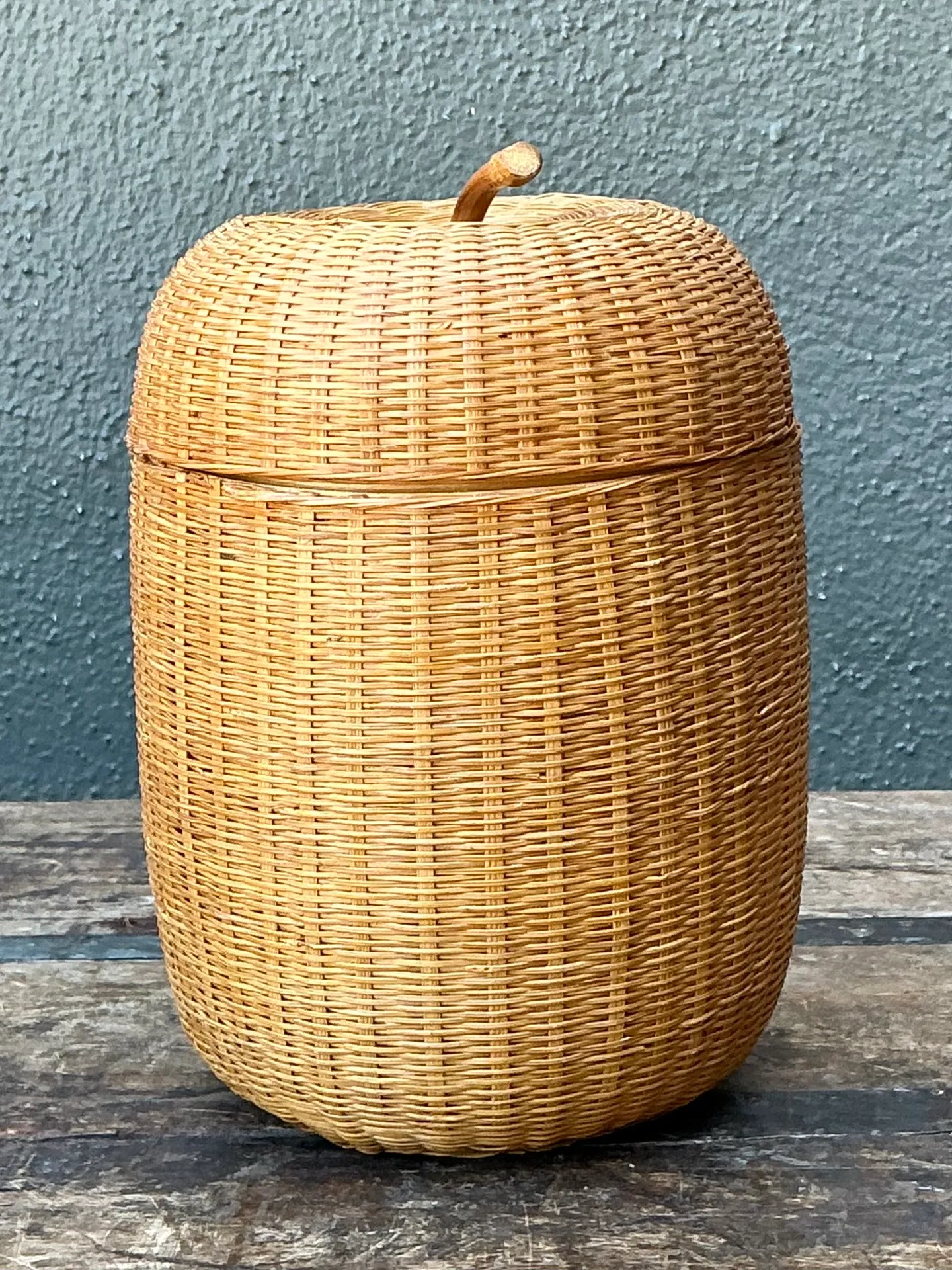 Vintage Woven Rattan Lidded Basket — additional photo 4