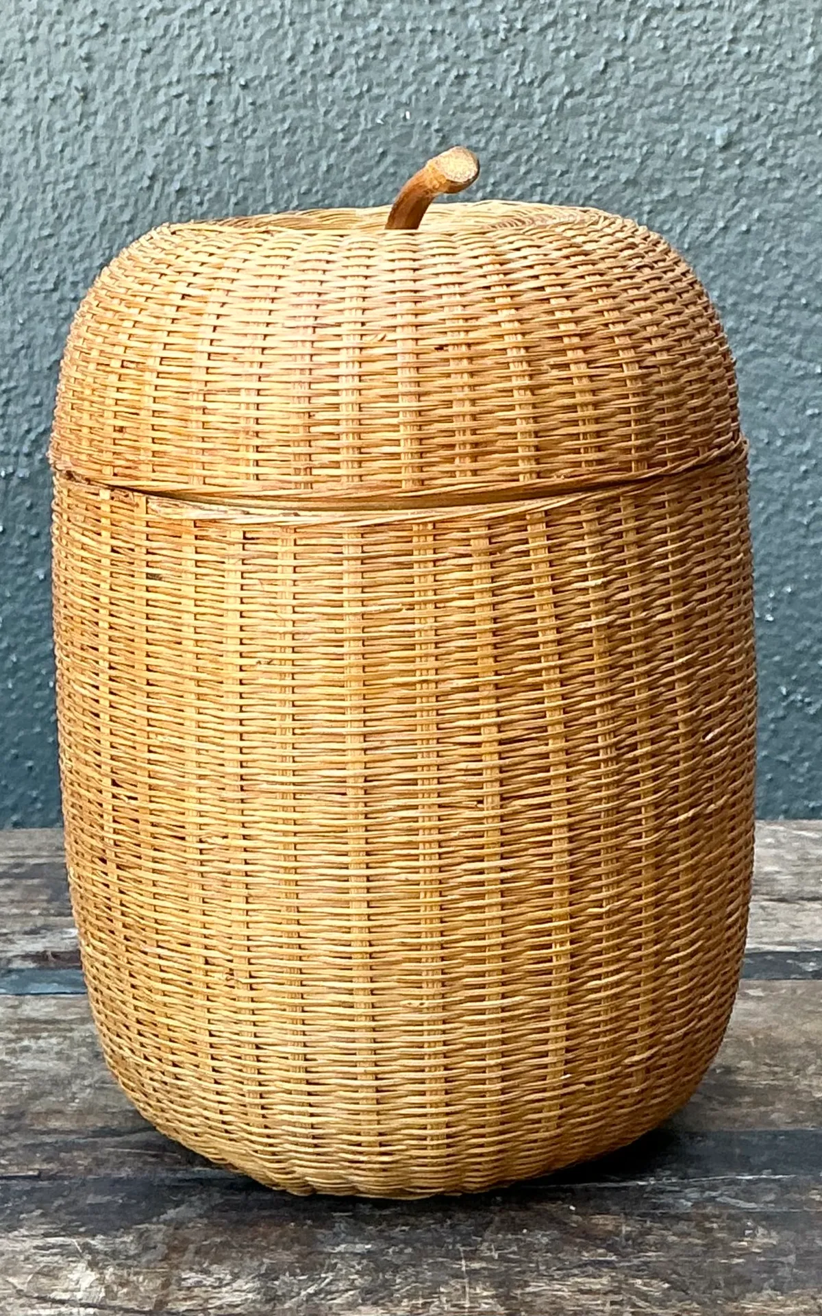 Vintage Woven Rattan Lidded Basket — additional photo 4