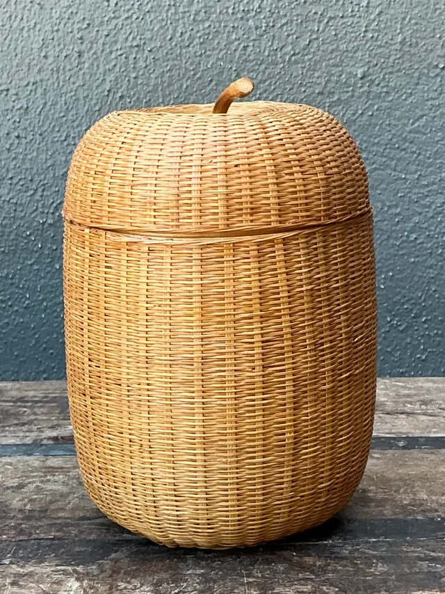 Vintage Woven Rattan Lidded Basket — additional photo 3
