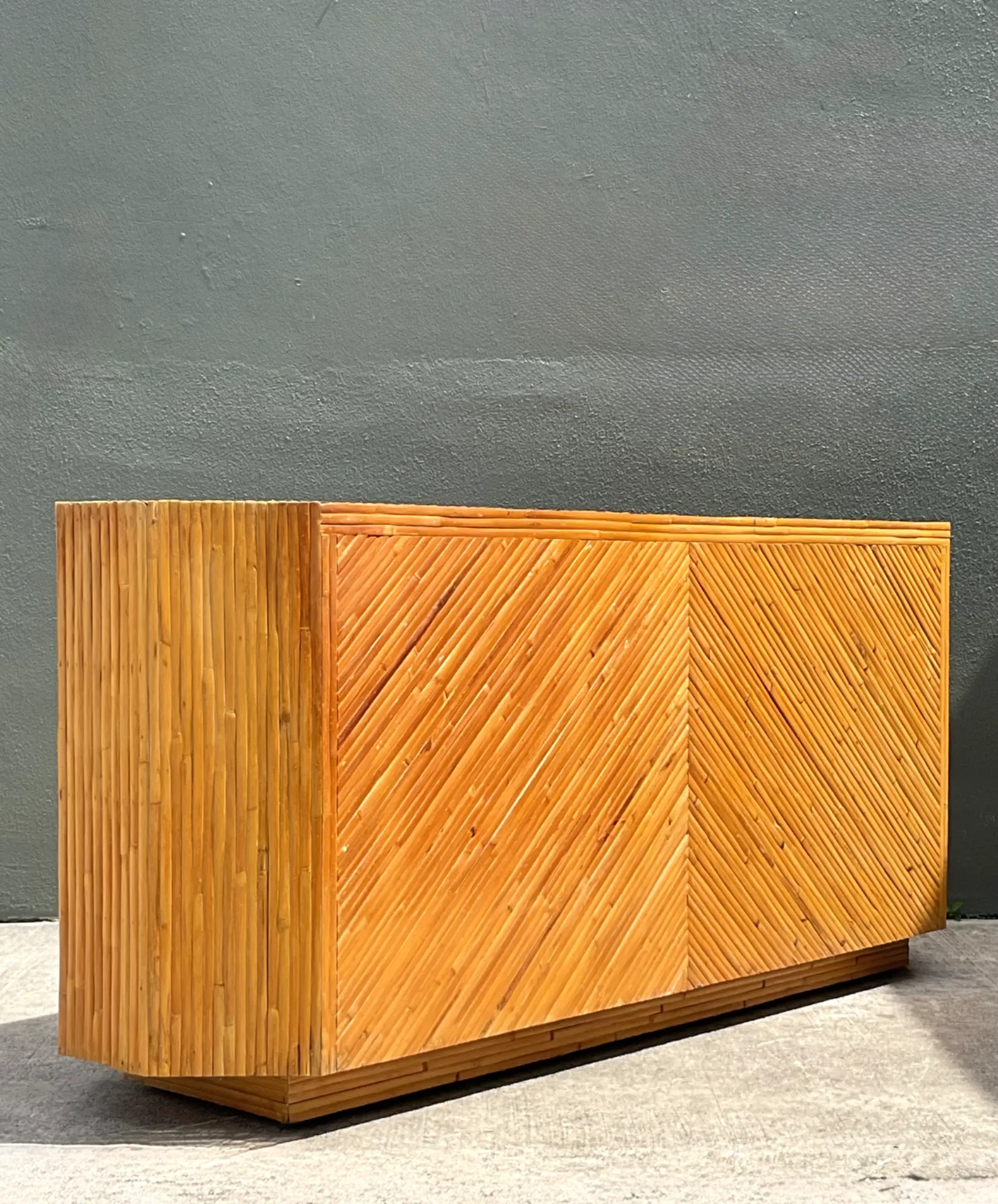 Vintage Chevron Rattan Six-Drawer Dresser — additional photo 8