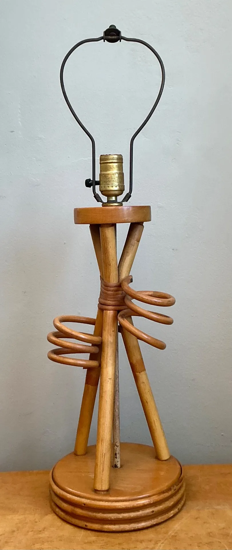 Vintage Rattan Loop Wood Lamp — additional photo 4