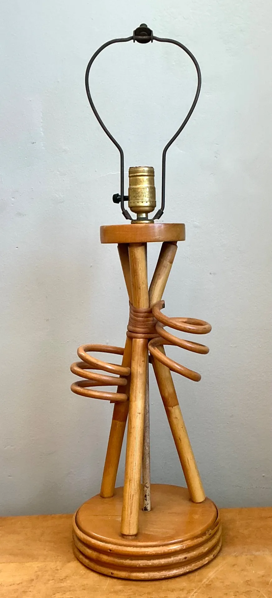Vintage Rattan Loop Wood Lamp — additional photo 6