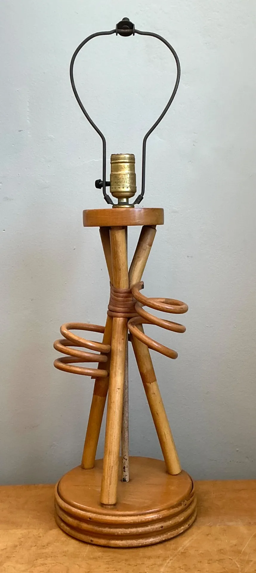 Vintage Rattan Loop Wood Lamp — additional photo 8