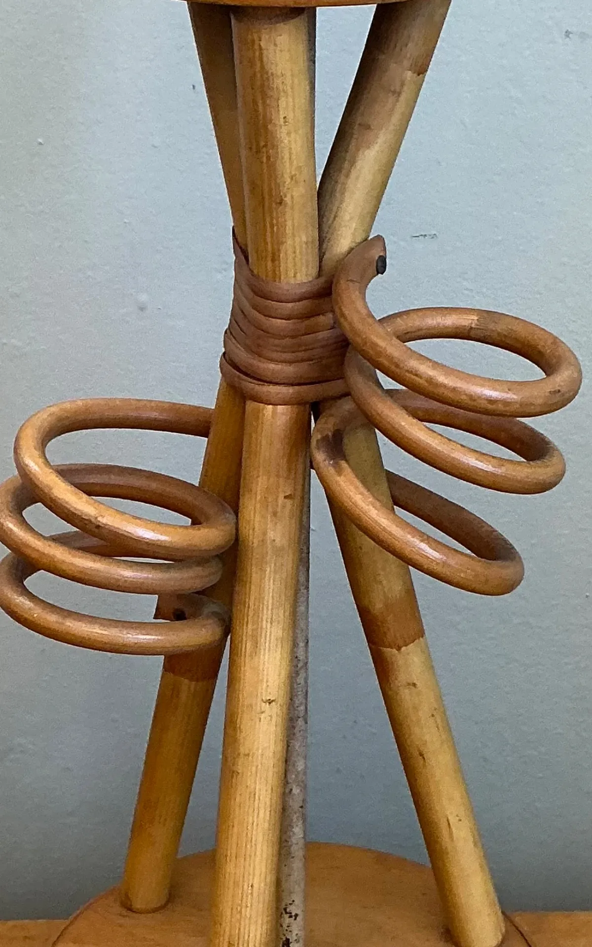 Vintage Rattan Loop Wood Lamp — additional photo 5