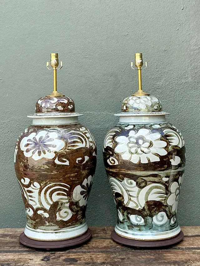 Vintage Monumental Hand-Painted Ceramic Ginger Jar Lamps - Pair — additional photo 4