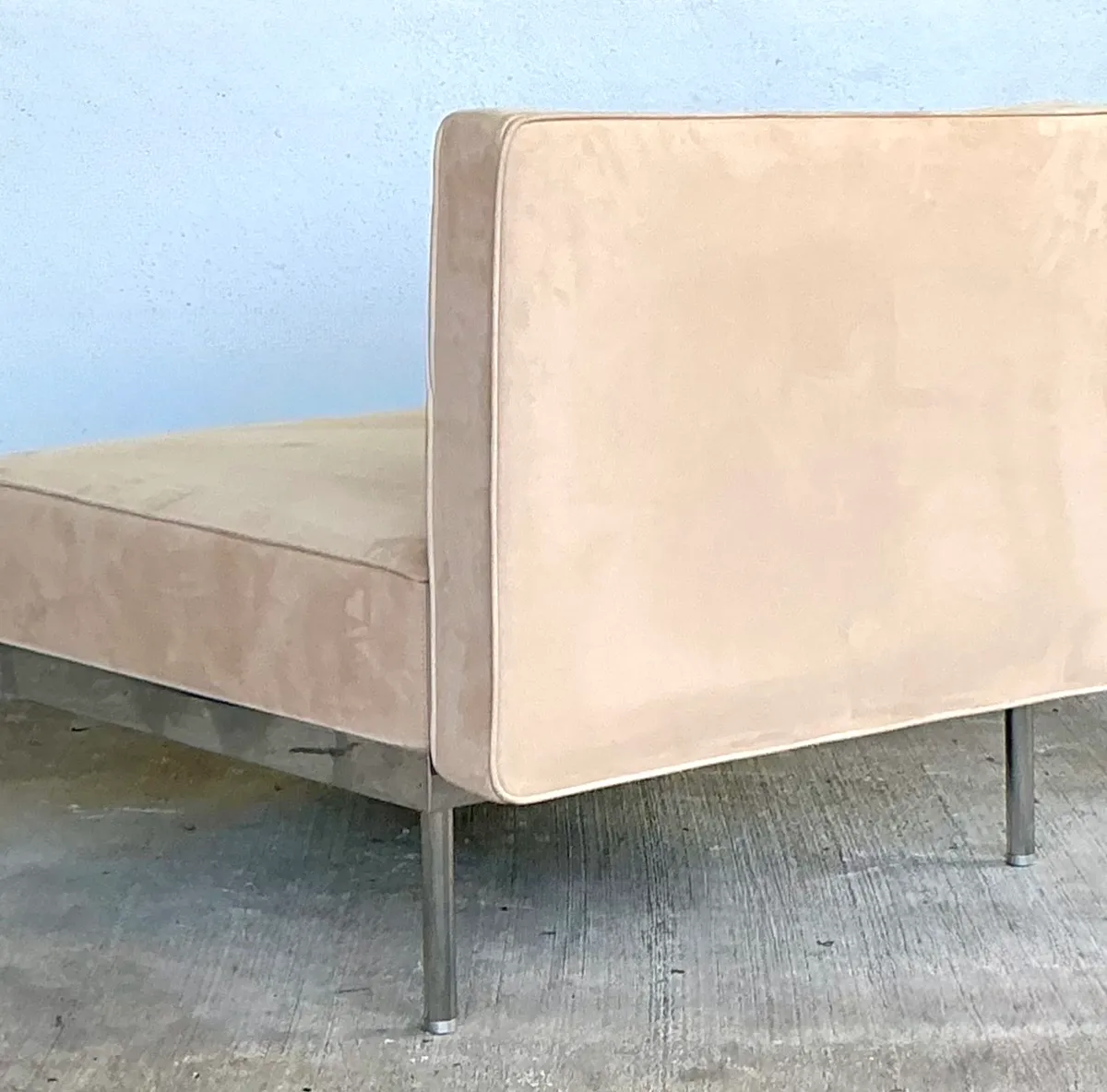 Vintage Minimalist Chrome Base Lounge Chair — additional photo 2