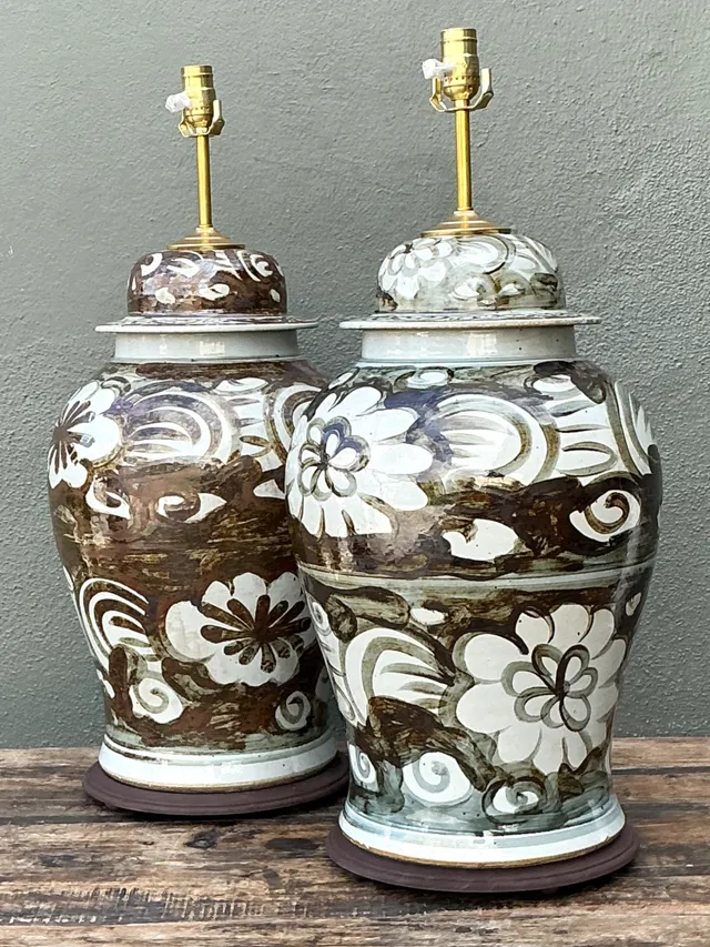 Vintage Monumental Hand-Painted Ceramic Ginger Jar Lamps - Pair — additional photo 3