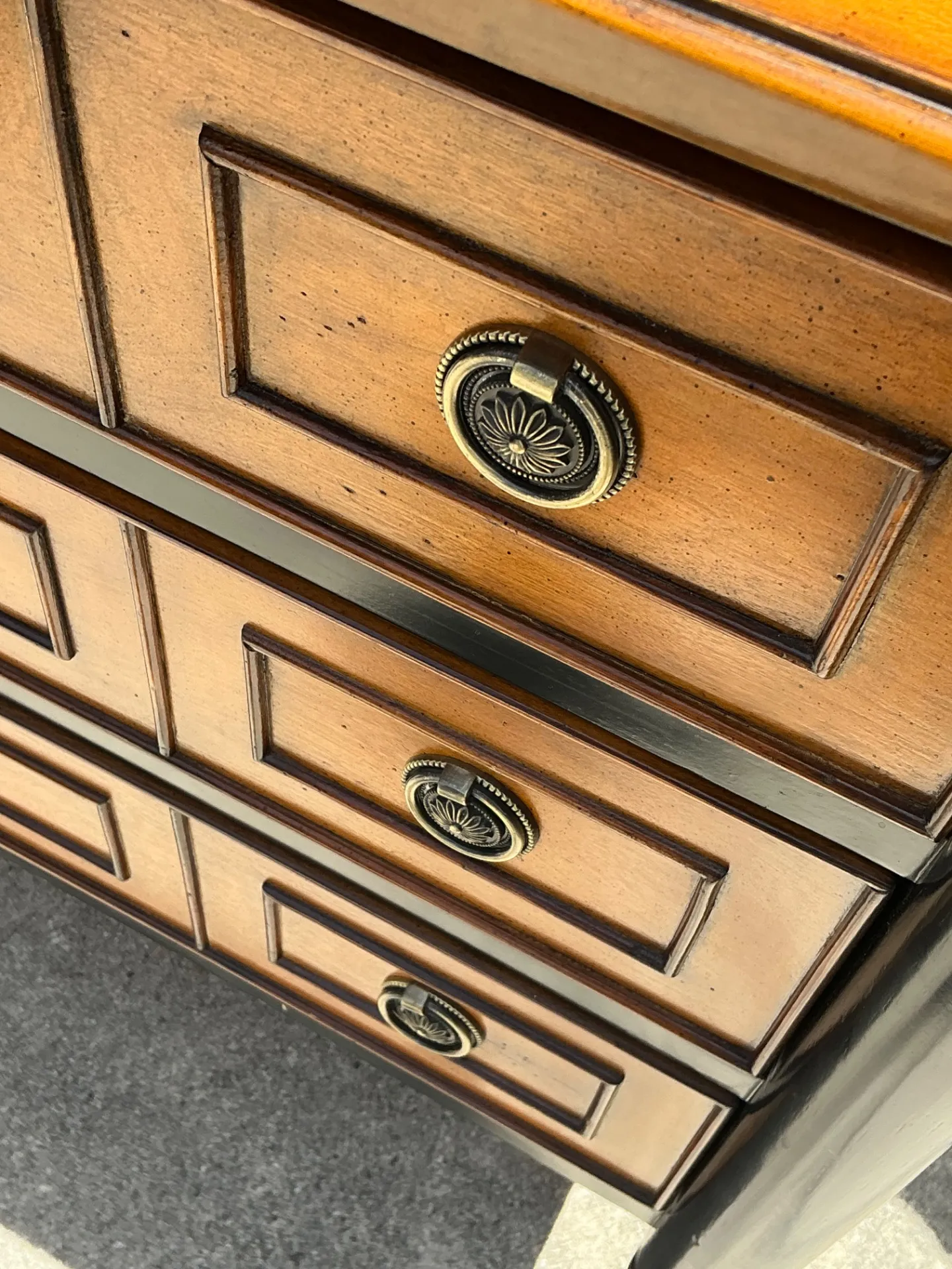 Vintage Two-Tone Wood Dressers - Set of 2 — additional photo 2