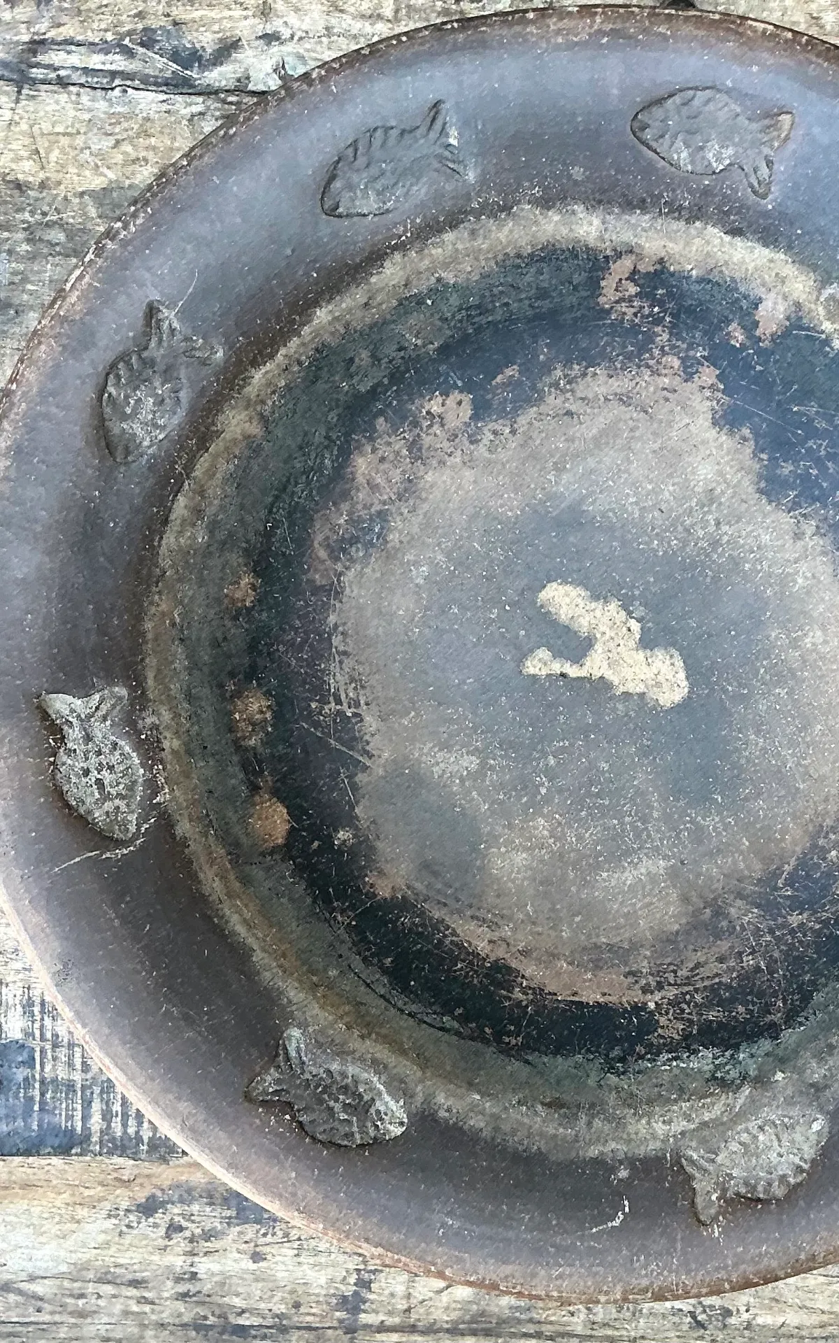 Vintage Rustic Ceramic Fish Plate — additional photo 2