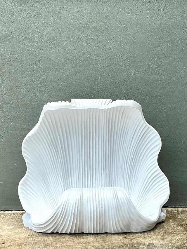 Vintage White Clam Shell Table Pedestals - Pair — additional photo 7