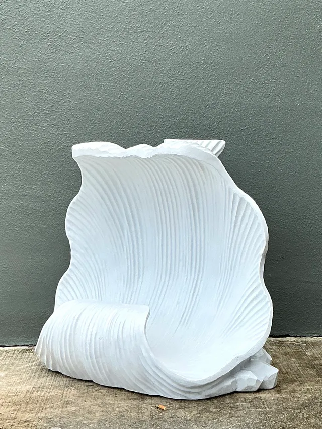 Vintage White Clam Shell Table Pedestals - Pair — additional photo 8