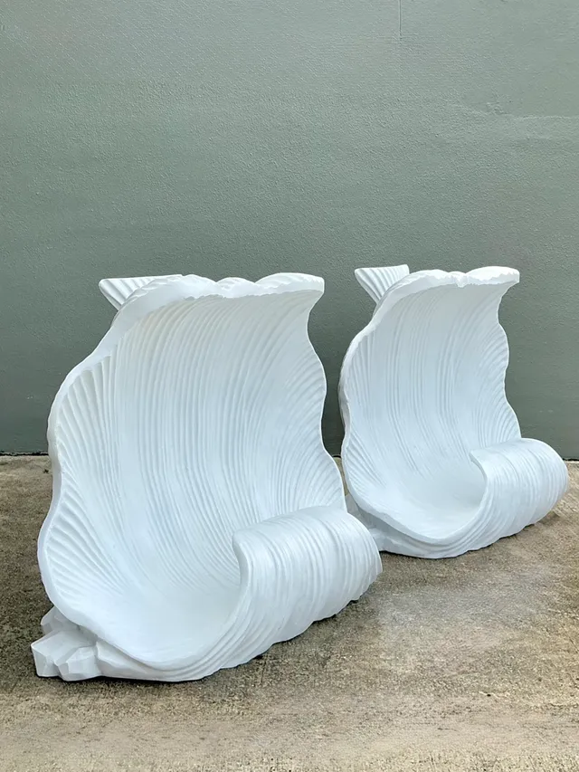 Vintage White Clam Shell Table Pedestals - Pair — additional photo 3