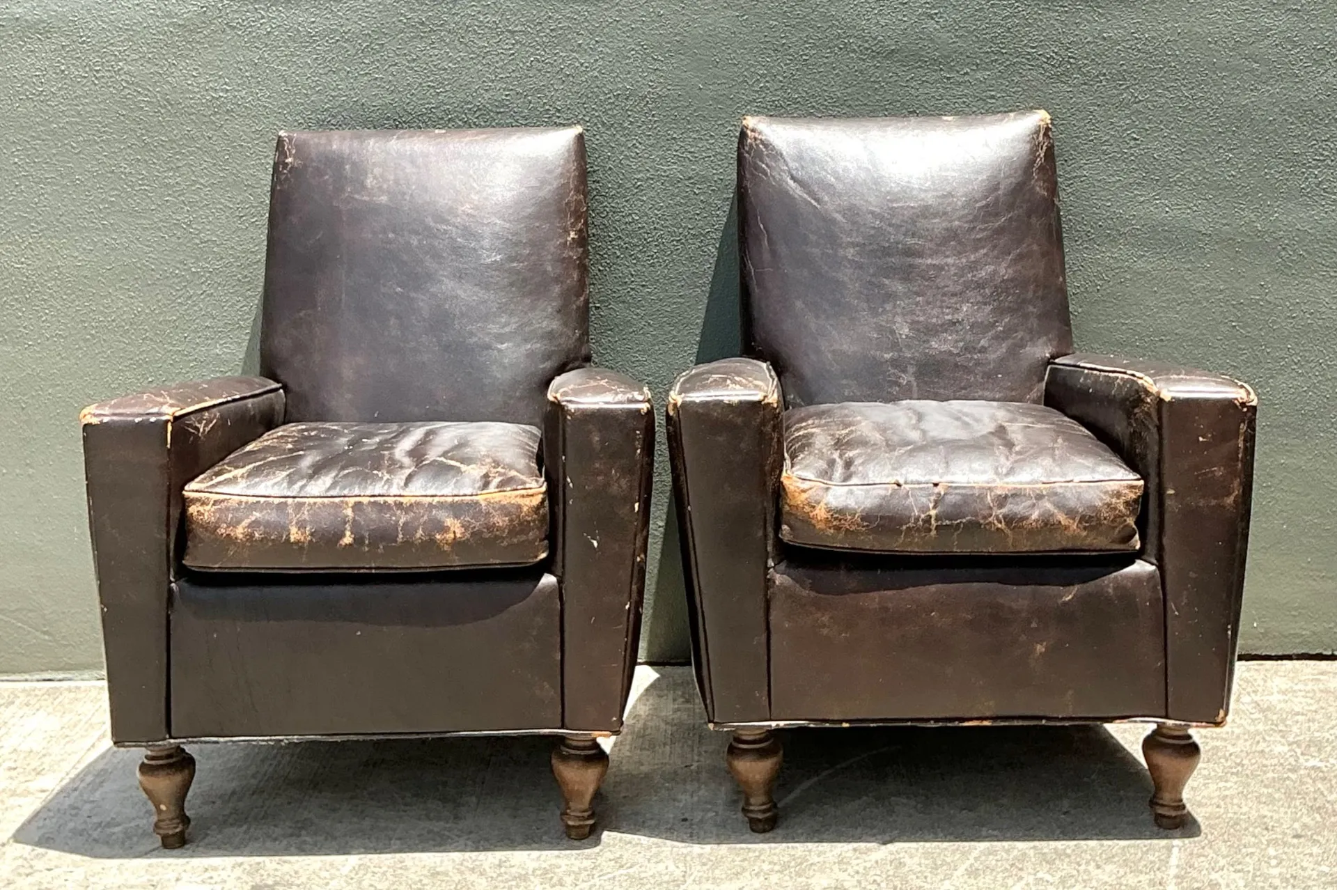 Vintage Old Hickory Distressed Leather Armchairs - Pair — additional photo 8