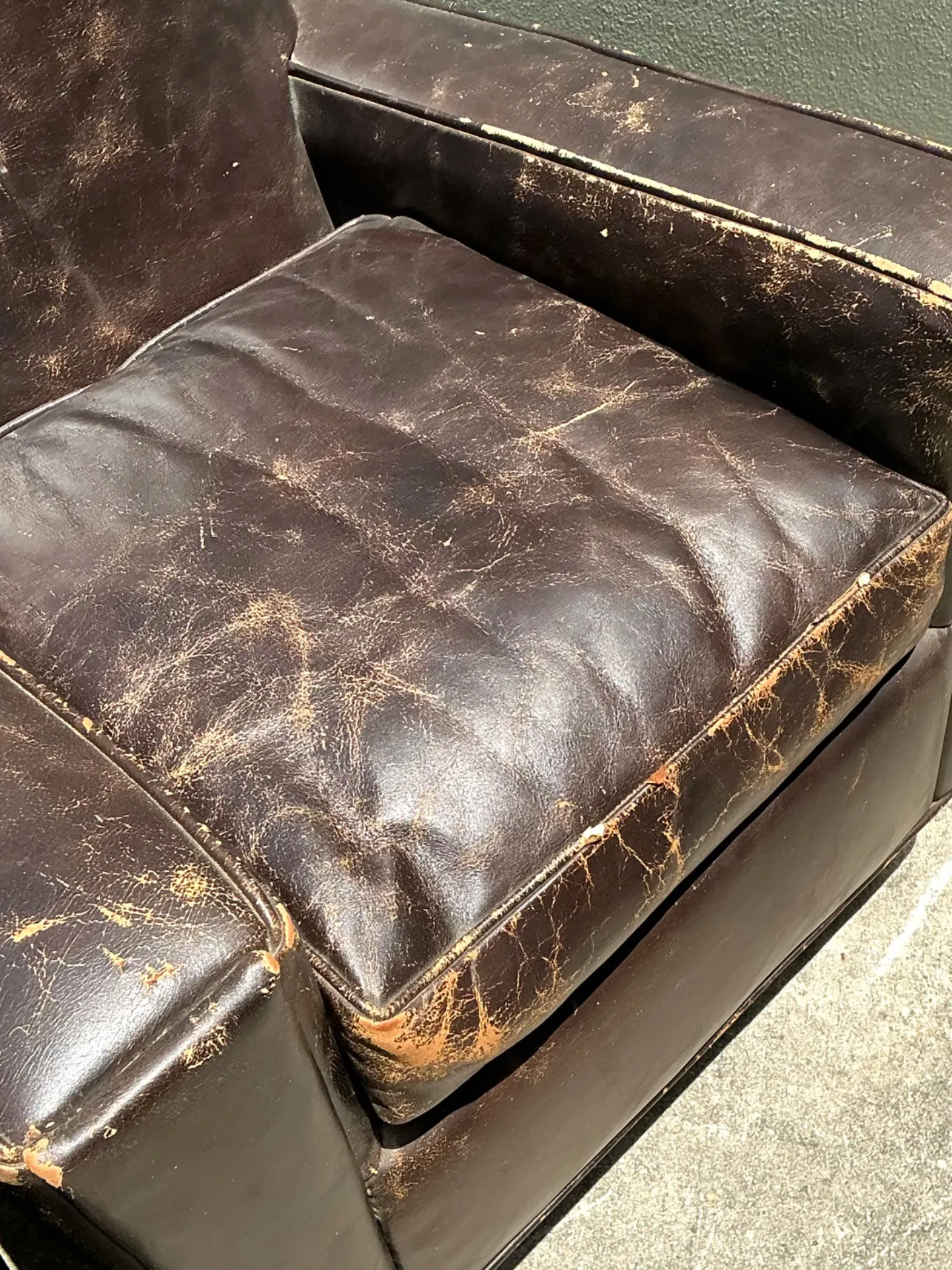 Vintage Old Hickory Distressed Leather Armchairs - Pair — additional photo 1