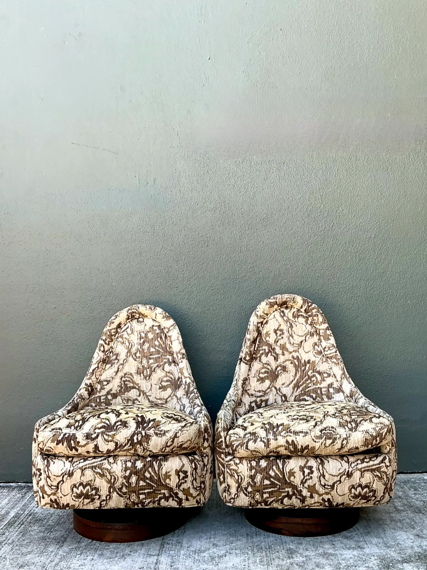 Vintage Milo Baughman For Thayer Coggin Petite Swivel Chairs — additional photo 7