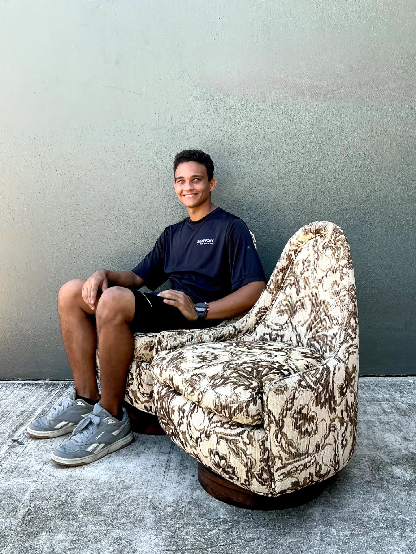 Vintage Milo Baughman For Thayer Coggin Petite Swivel Chairs — additional photo 3