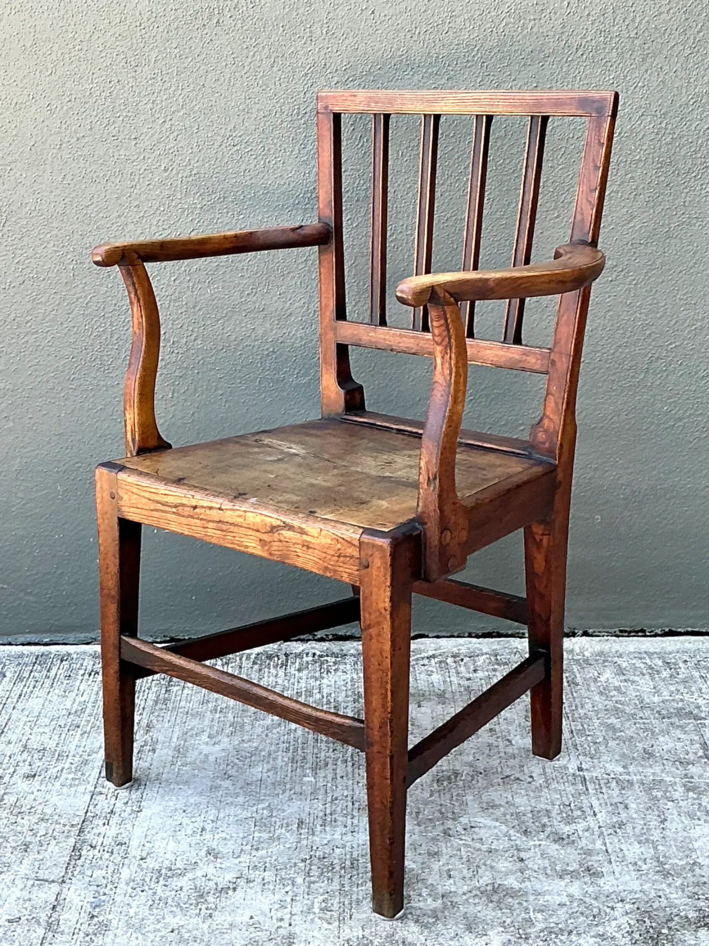 Vintage George III Country House “Elbow” Arm Chair In Elm — additional photo 3