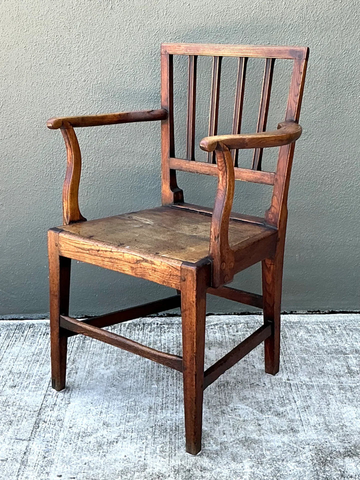 Vintage George III Country House “Elbow” Arm Chair In Elm — additional photo 1