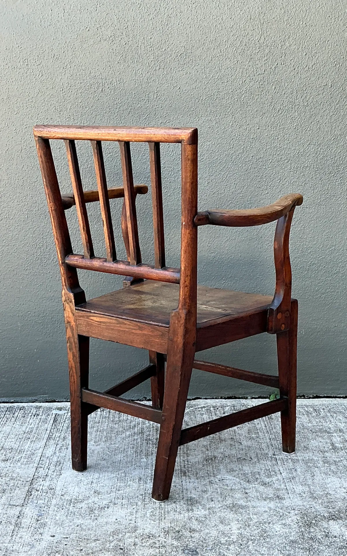 Vintage George III Country House “Elbow” Arm Chair In Elm — additional photo 4