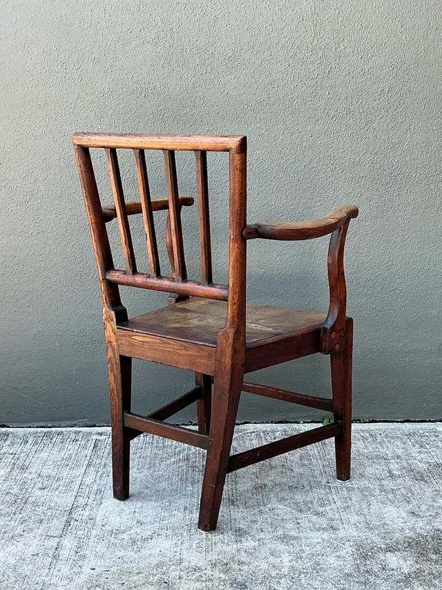 Vintage George III Country House “Elbow” Arm Chair In Elm — additional photo 4