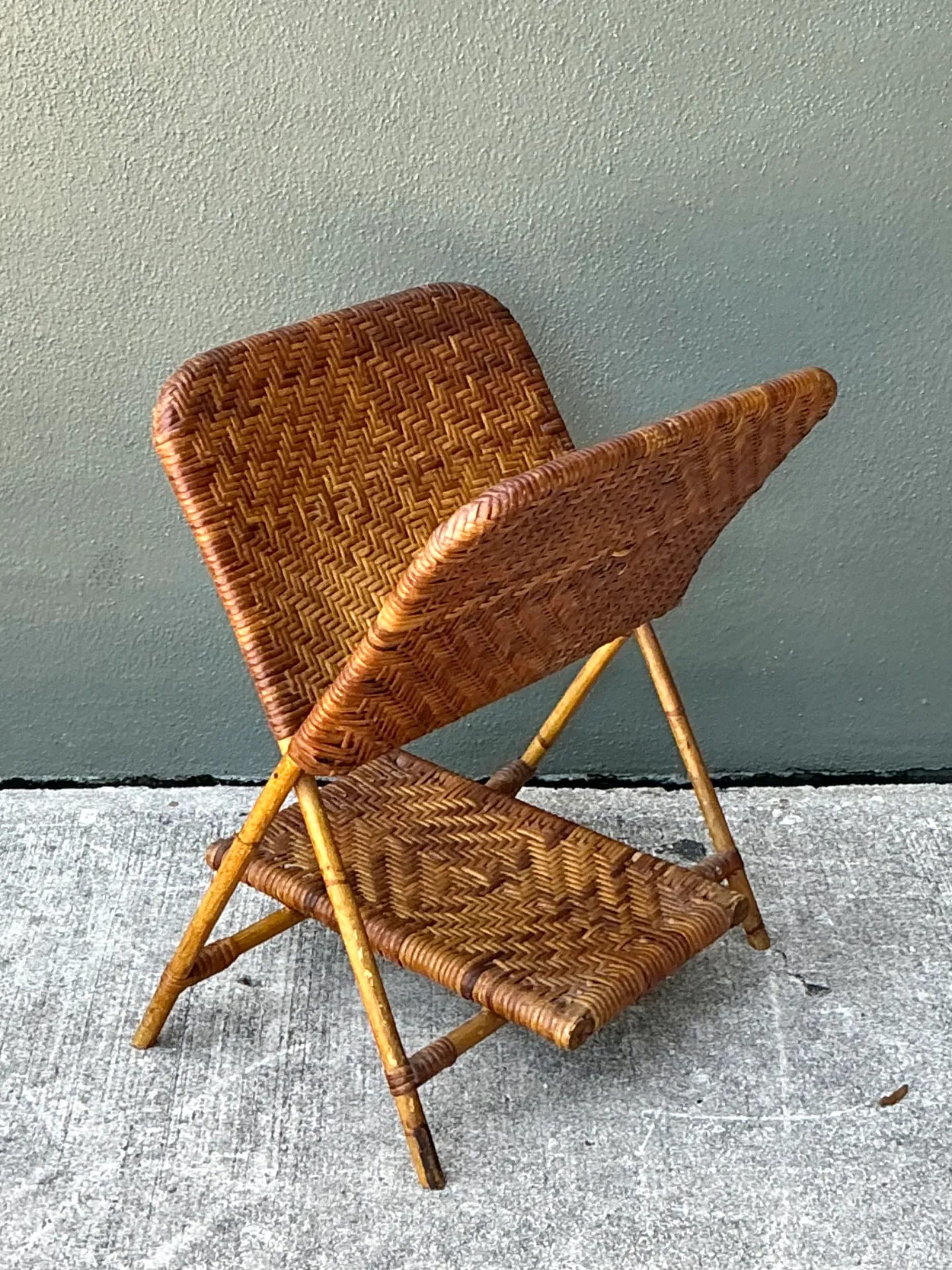 Vintage Rattan Folding Newspaper Holder — additional photo 2