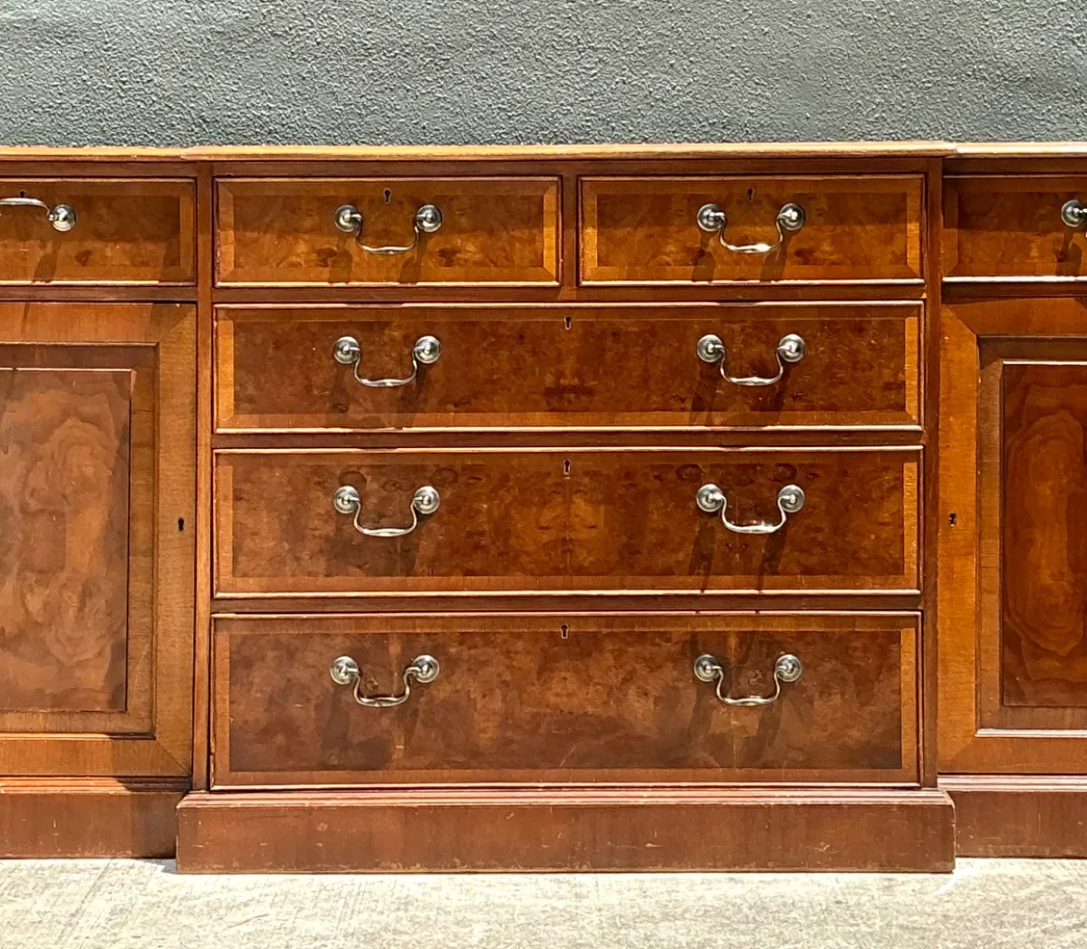 Vintage Flame Mahogany Sideboard Cabinet - Close-up view