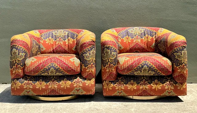 Vintage Printed Swivel Armchairs On Brass Plinths - A Pair — additional photo 6
