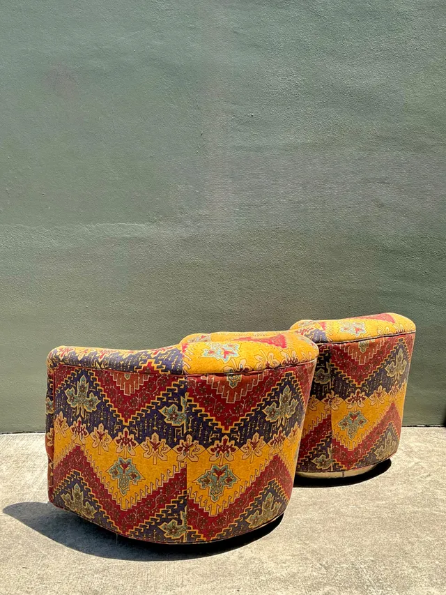 Vintage Printed Swivel Armchairs On Brass Plinths - A Pair — additional photo 5