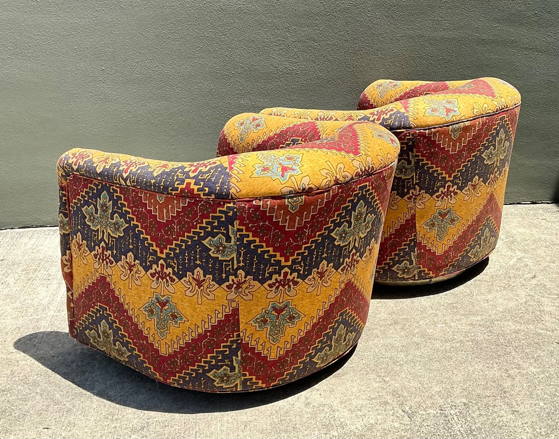 Vintage Printed Swivel Armchairs On Brass Plinths - A Pair — additional photo 7