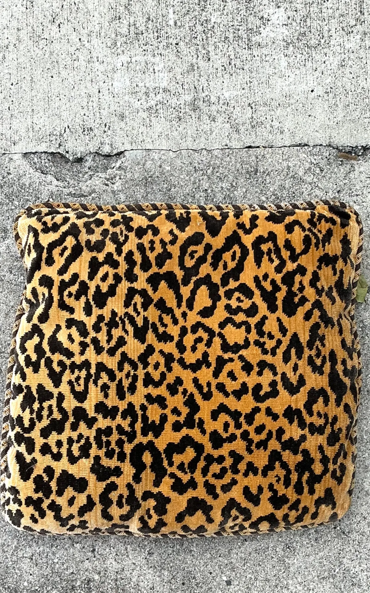 Vintage Scalamandre Leopard Throw Pillow — additional photo 7