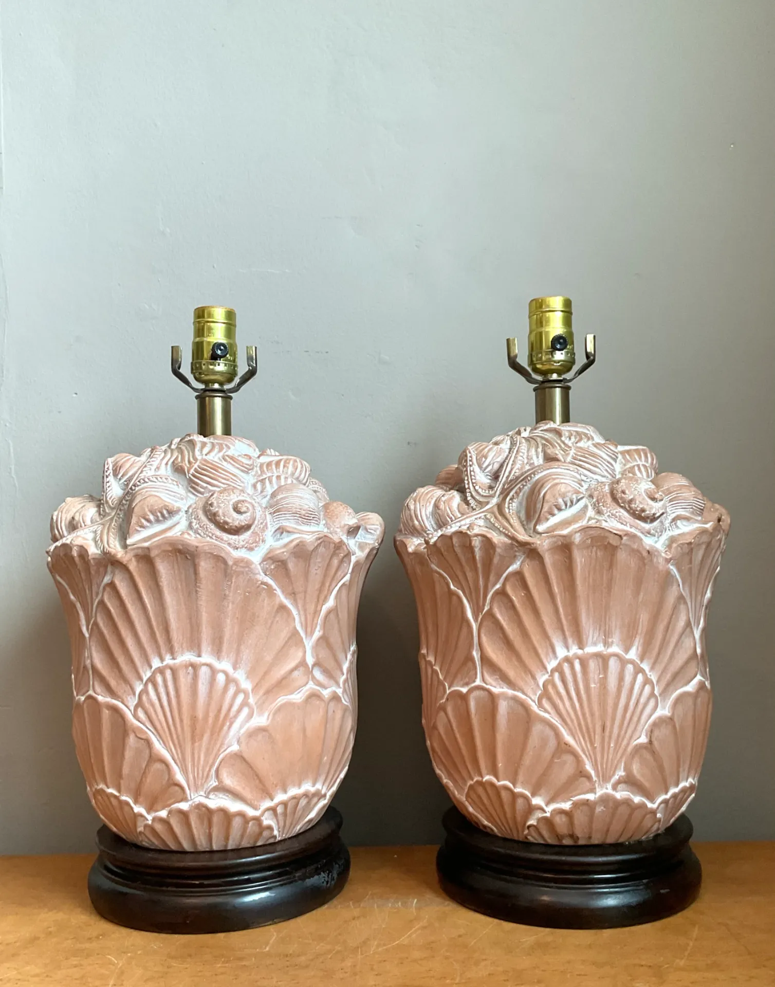 Vintage Frederick Cooper Shell Lamps - Pair — additional photo 4