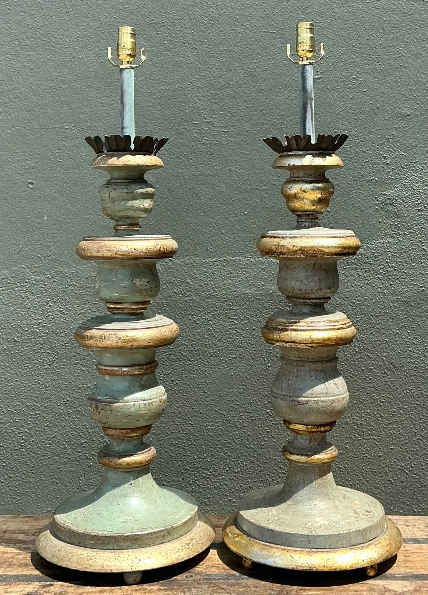 Vintage Italian Gilt Tipped Turned Wood Lamps - Pair — additional photo 5