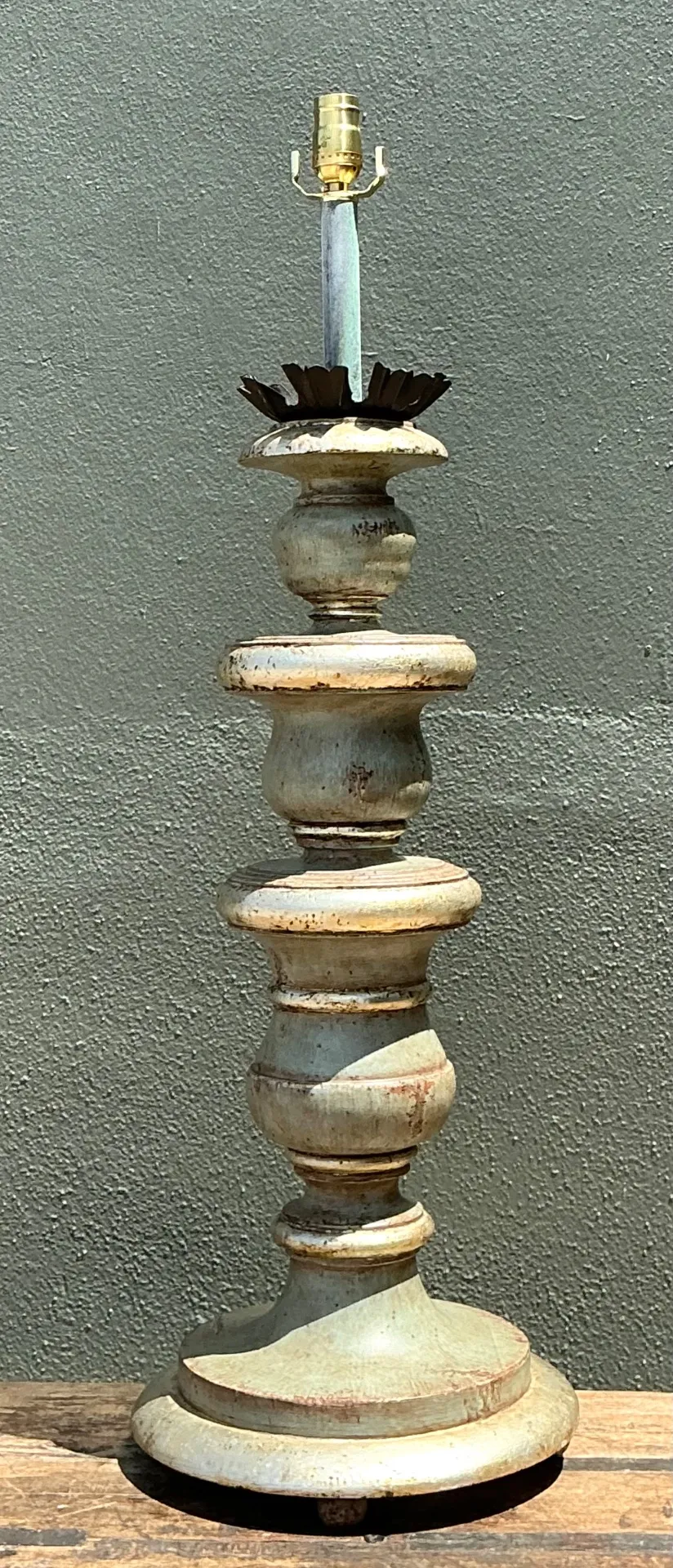 Vintage Distressed Wood Table Lamp — additional photo 4