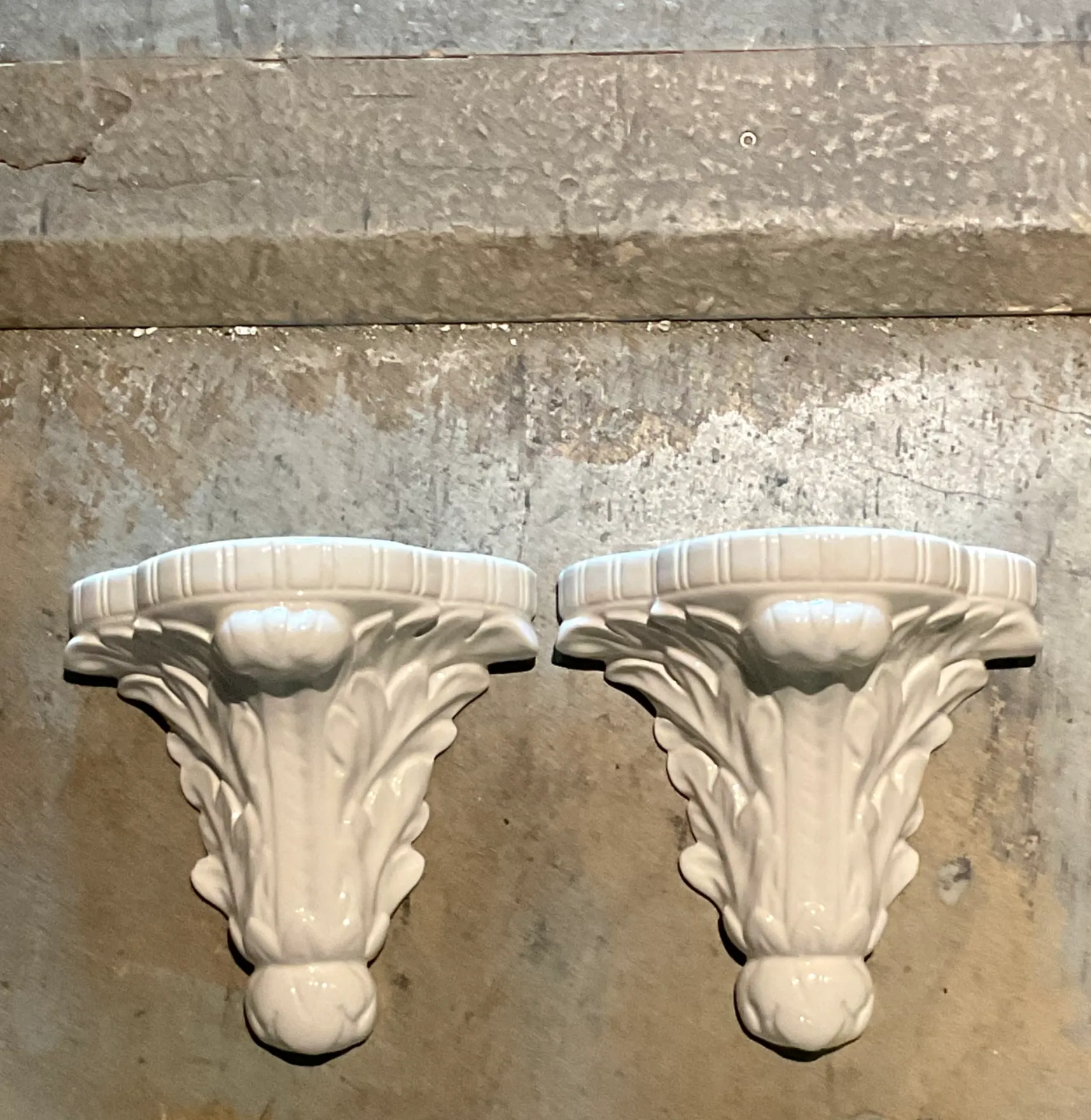 Vintage White Ceramic Wall Brackets - Pair — additional photo 4