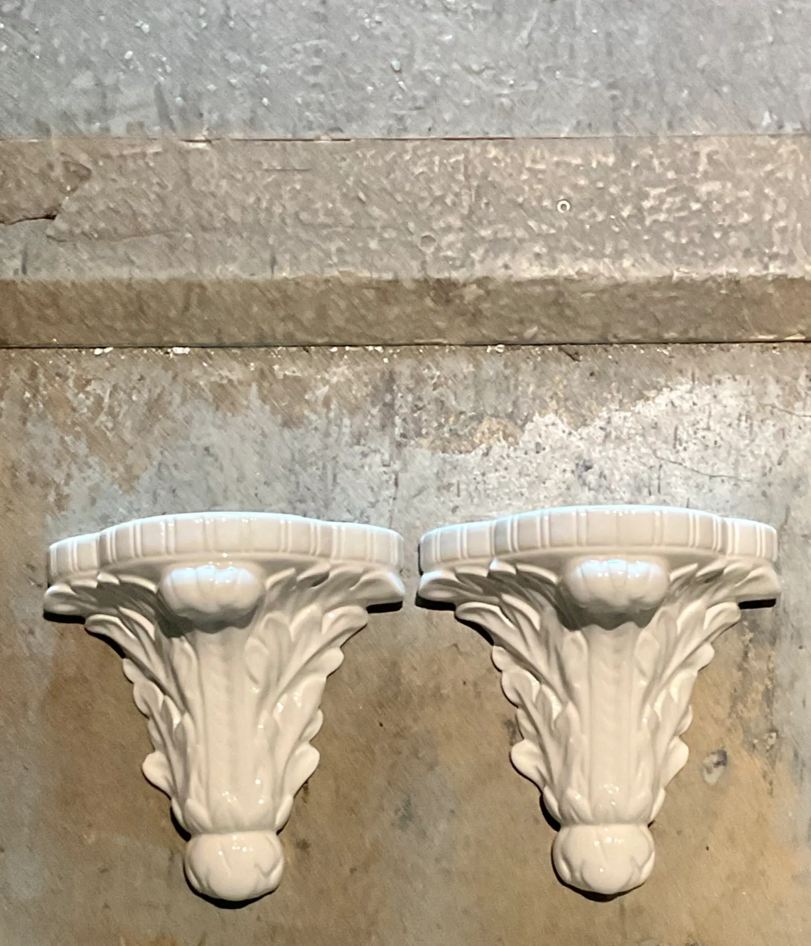 Vintage White Ceramic Wall Brackets - Pair — additional photo 7