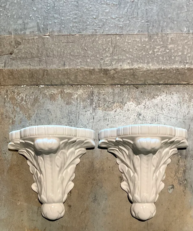 Vintage White Ceramic Wall Brackets - Pair — additional photo 5