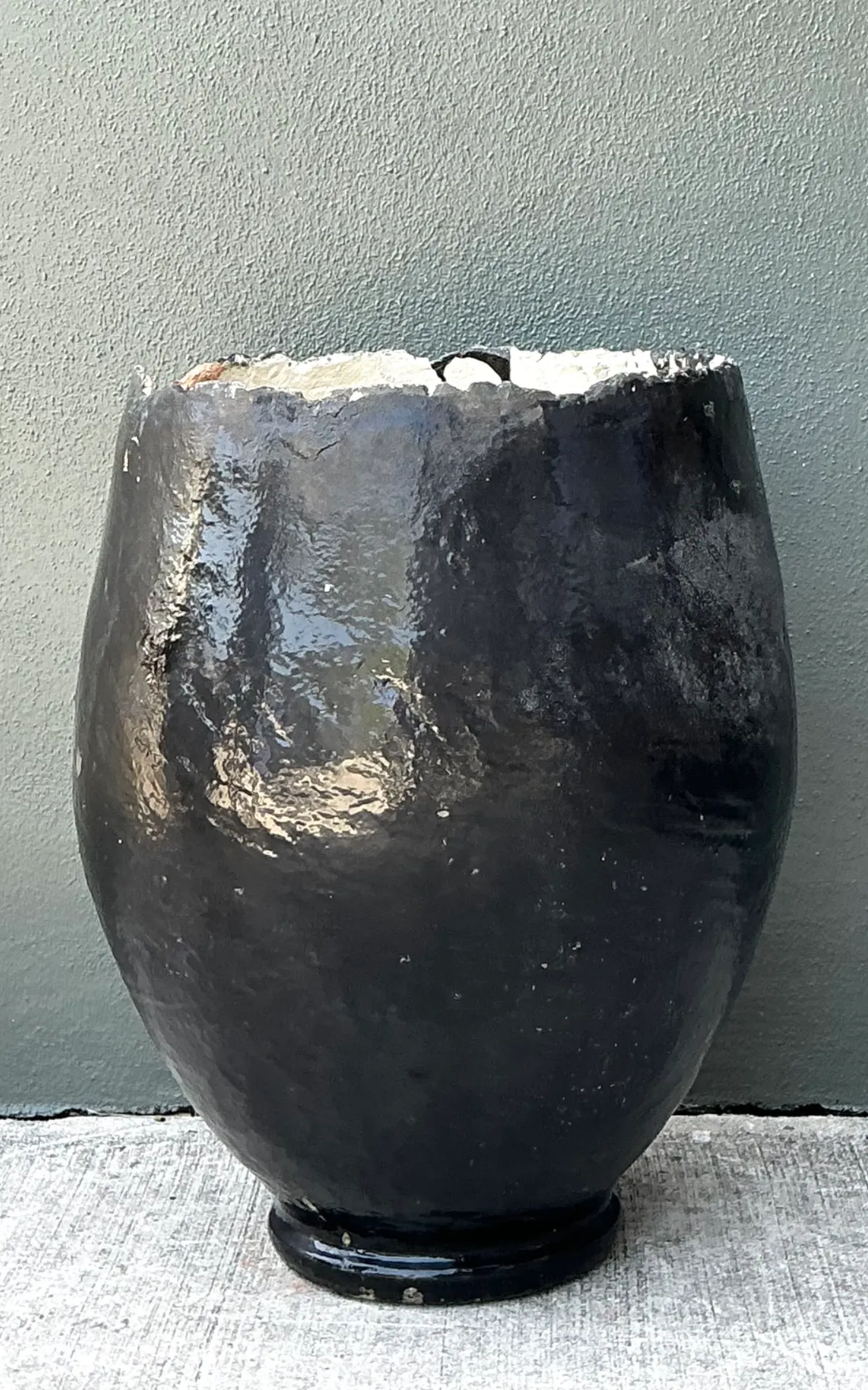 Vintage Large Black Ceramic Floor Vase — additional photo 3