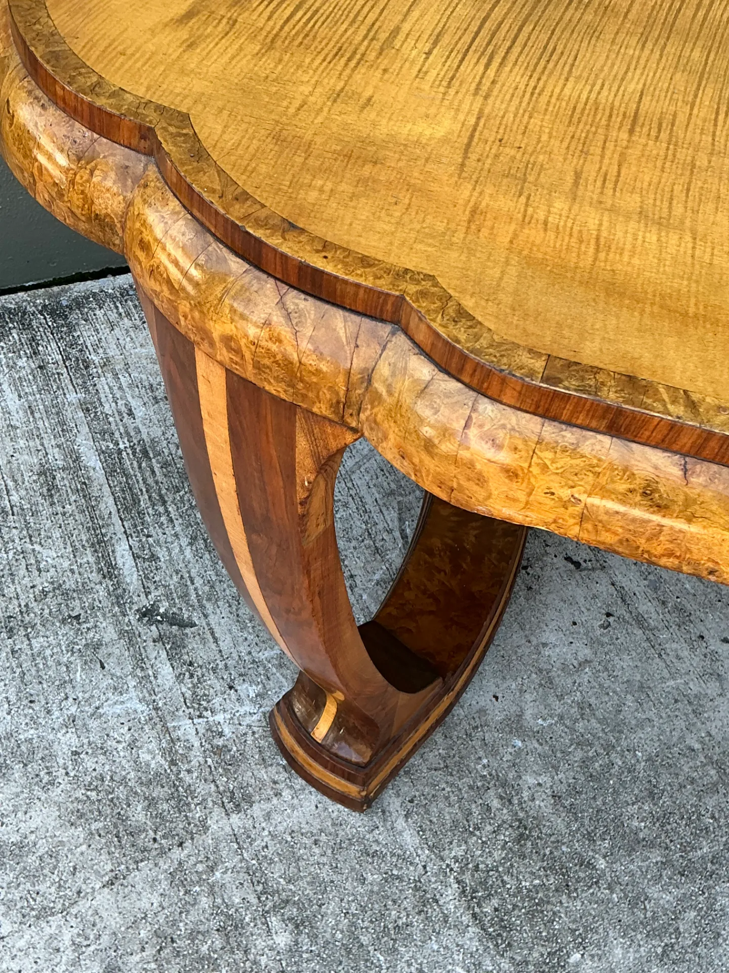 Vintage Art Deco Scalloped Edge Burl Wood Center Hall Table — additional photo 1