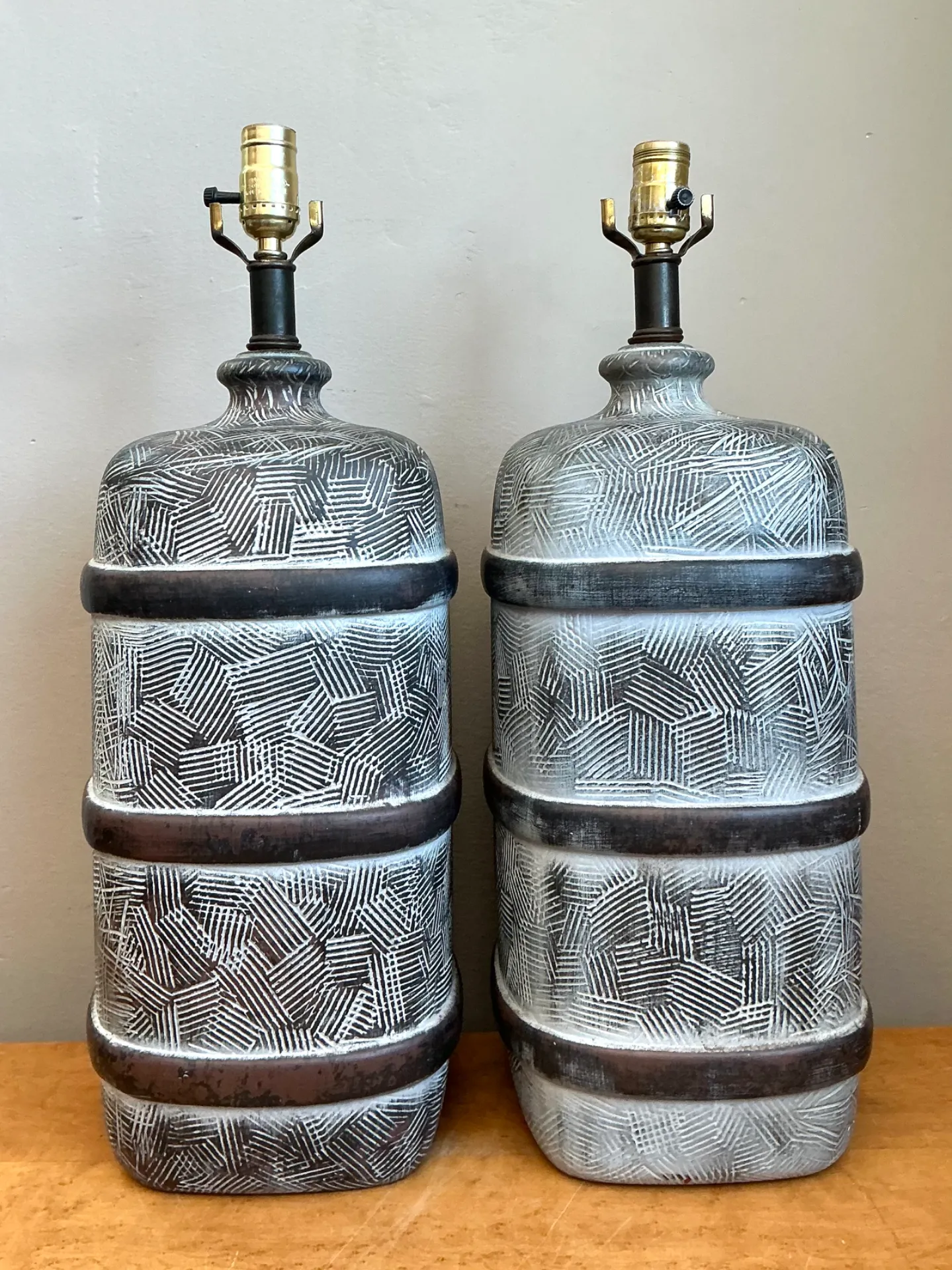 Vintage Geometric Ceramic Table Lamps - Pair — additional photo 4