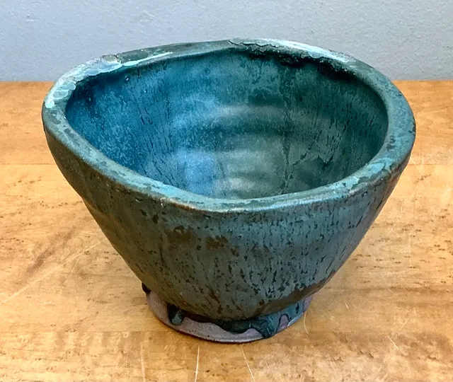 Vintage Abstract Design Pottery Bowl — additional photo 3