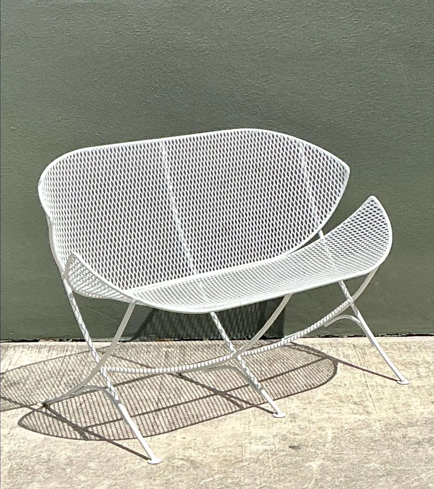 Mid-Century Modern Salterini “Orange Slice” Metal Mesh Bench — additional photo 4