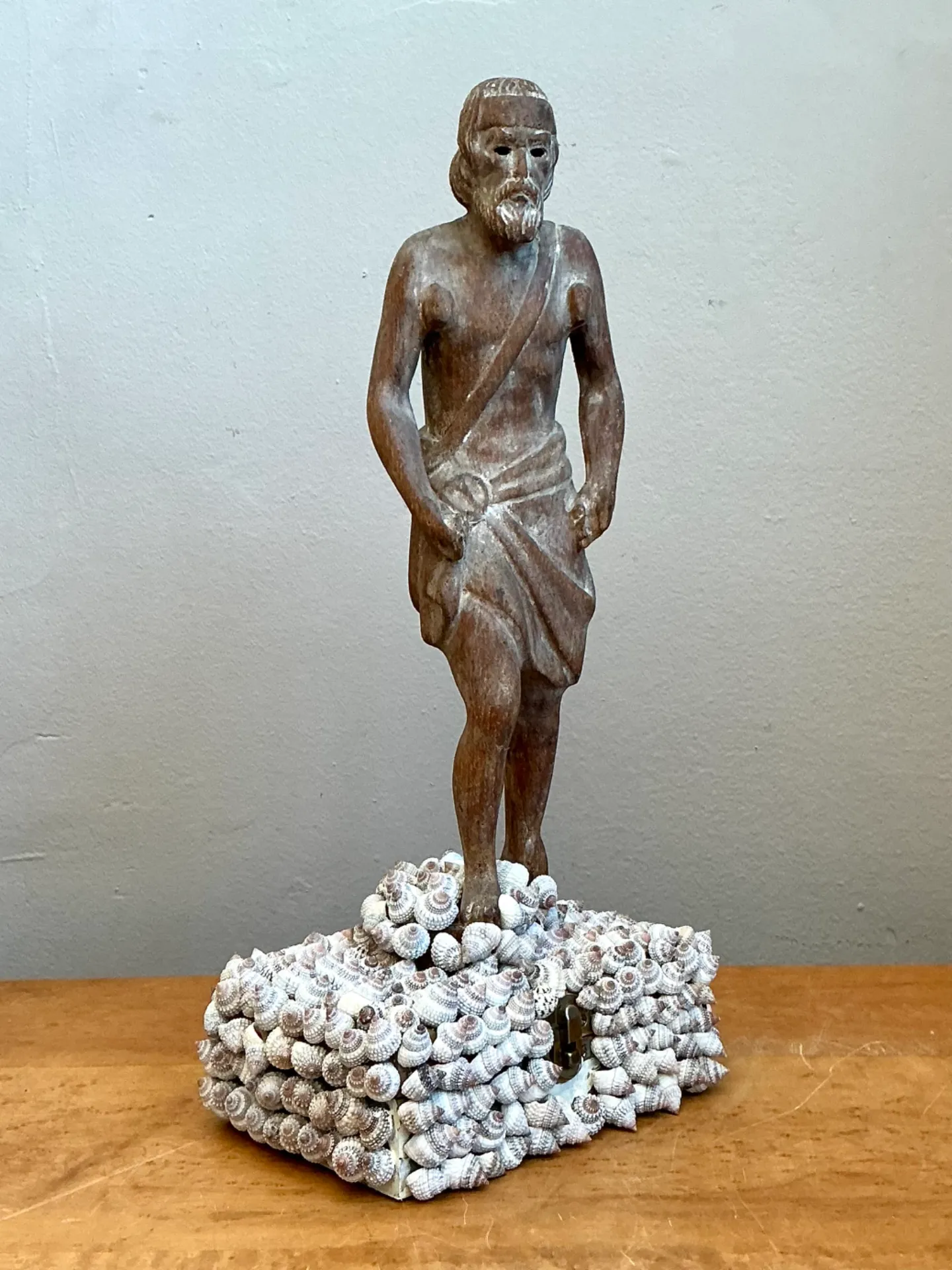 Vintage Wood and Shell Greek Figure Box — additional photo 1