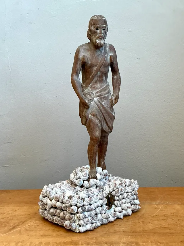 Vintage Wood and Shell Greek Figure Box — additional photo 1