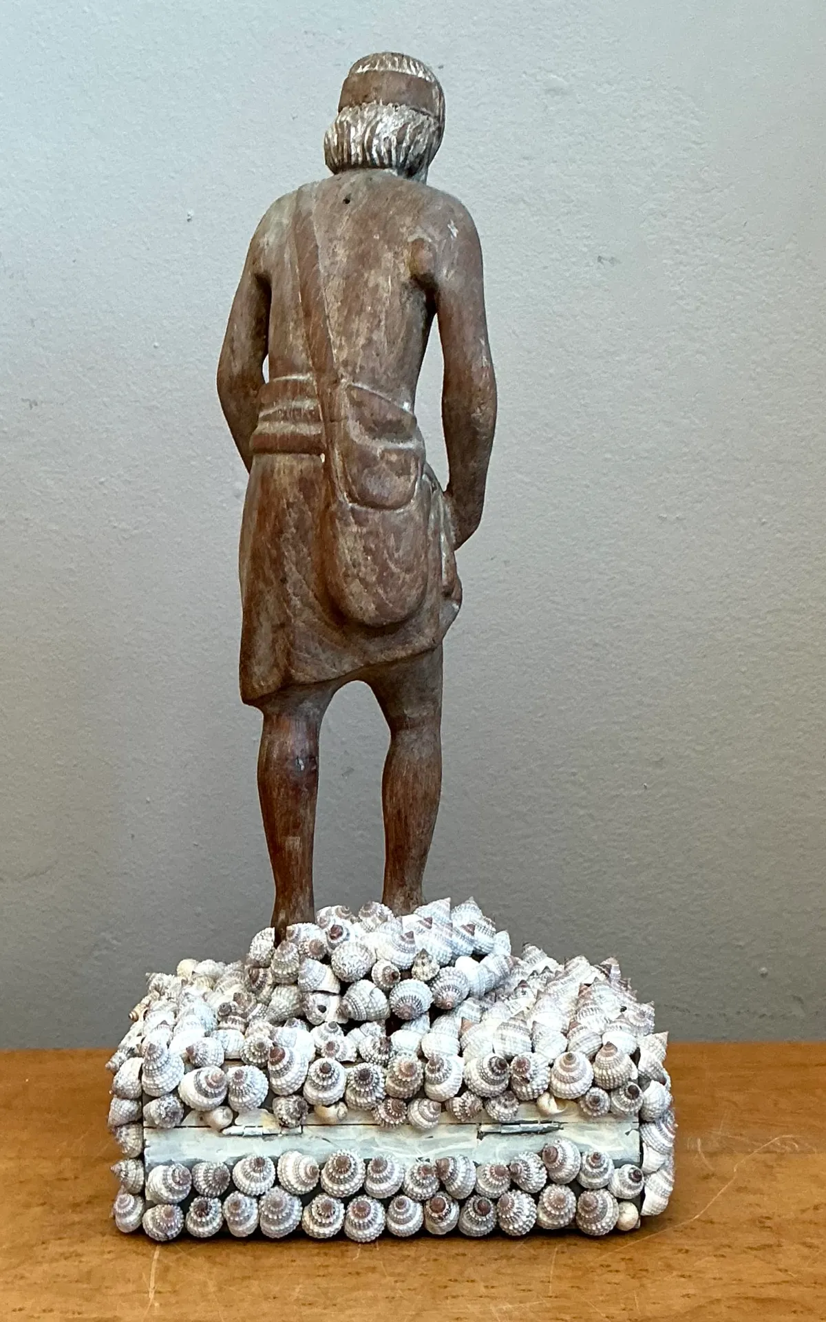 Vintage Wood and Shell Greek Figure Box — additional photo 8
