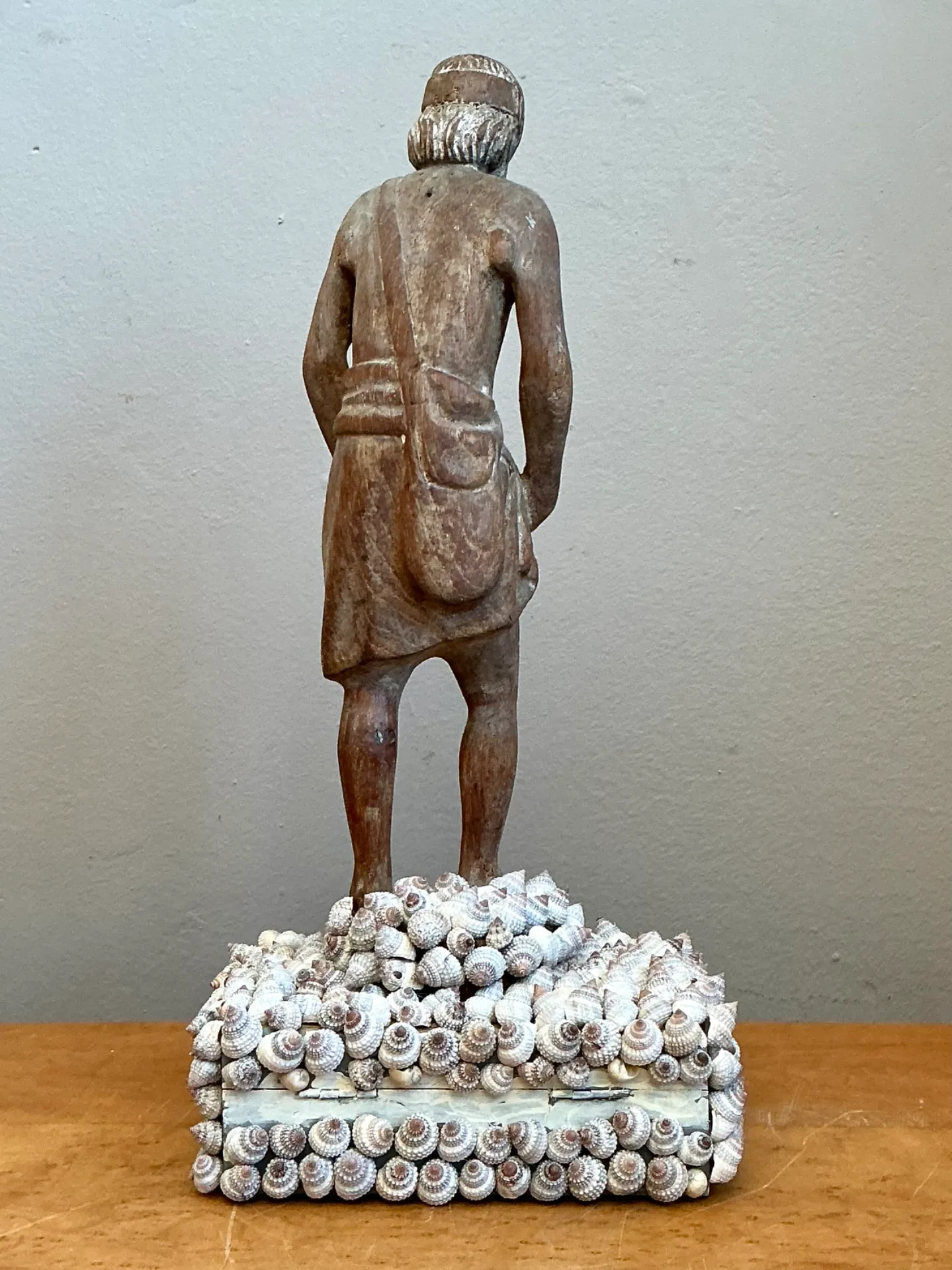 Vintage Wood and Shell Greek Figure Box — additional photo 4