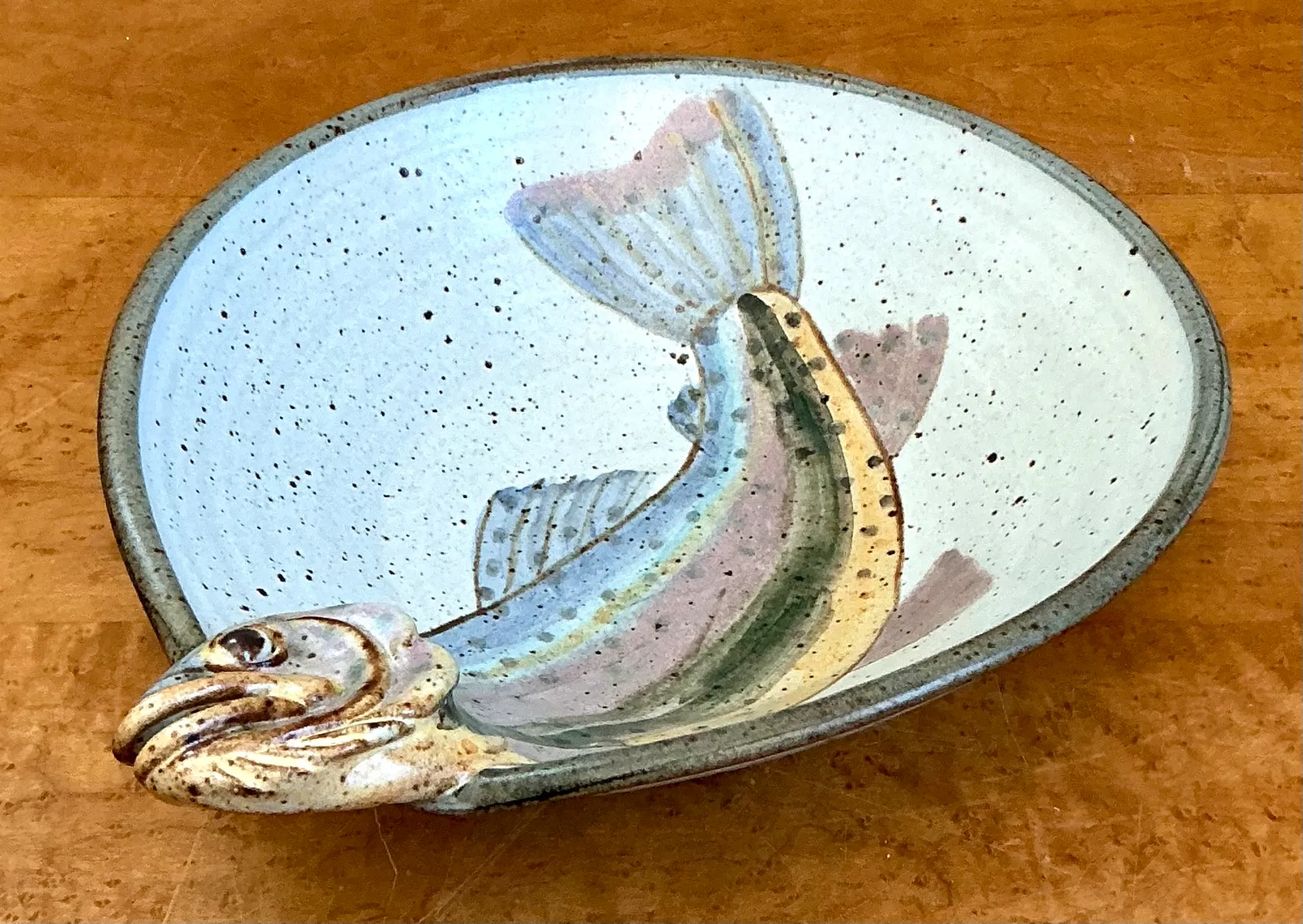 Vintage Handcrafted Fish Design Pottery Bowl — additional photo 7