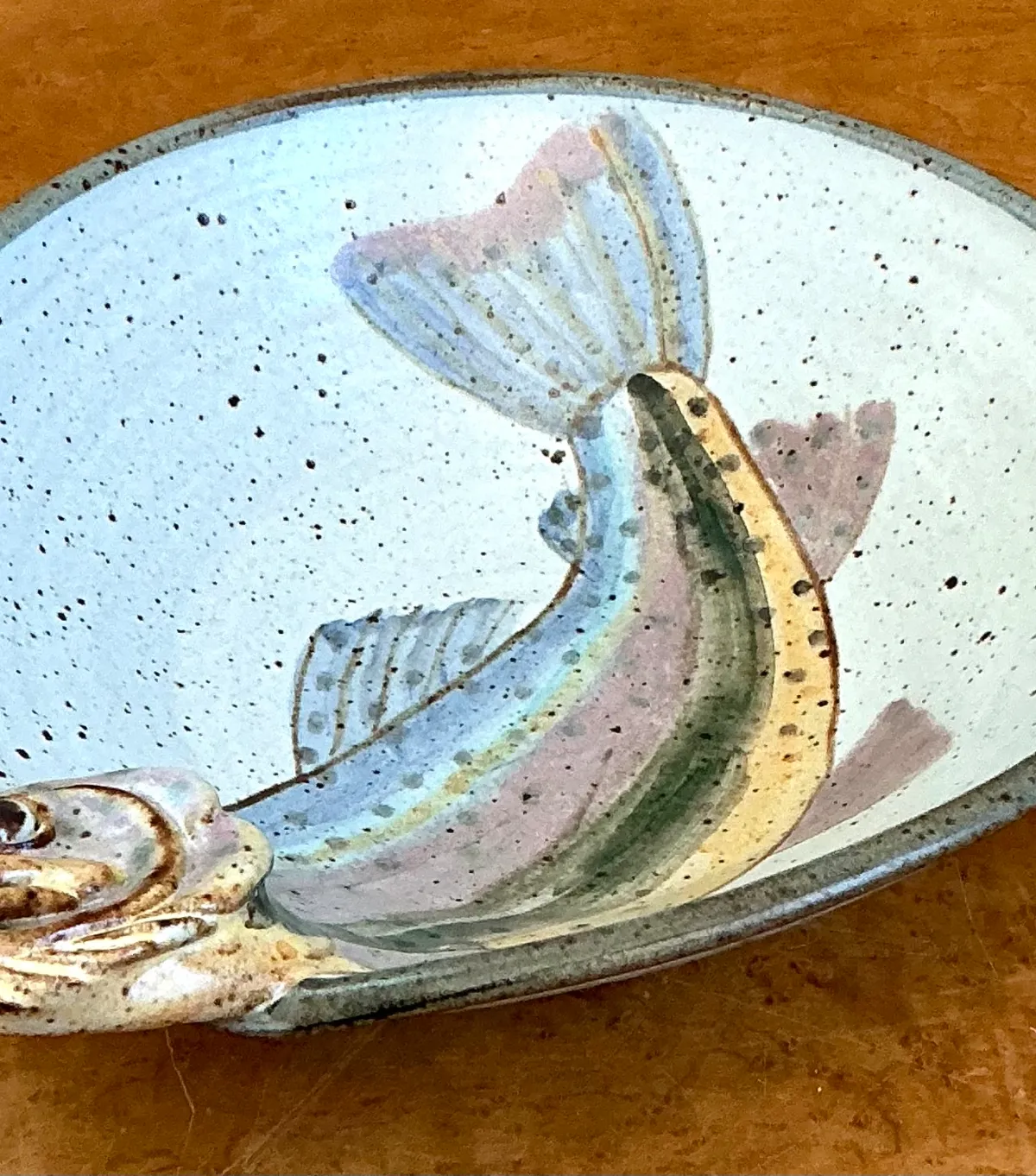 Vintage Handcrafted Fish Design Pottery Bowl — additional photo 7