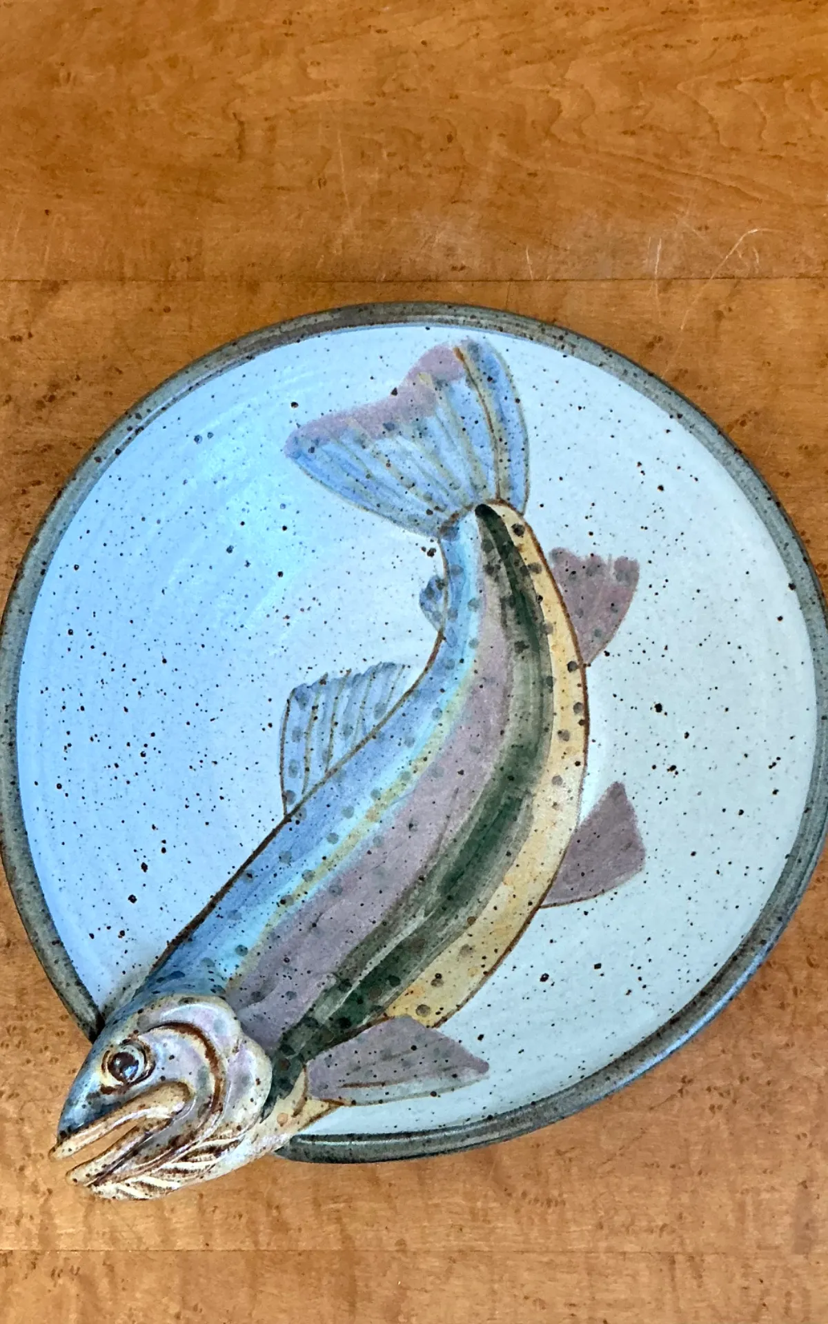Vintage Handcrafted Fish Design Pottery Bowl — additional photo 4