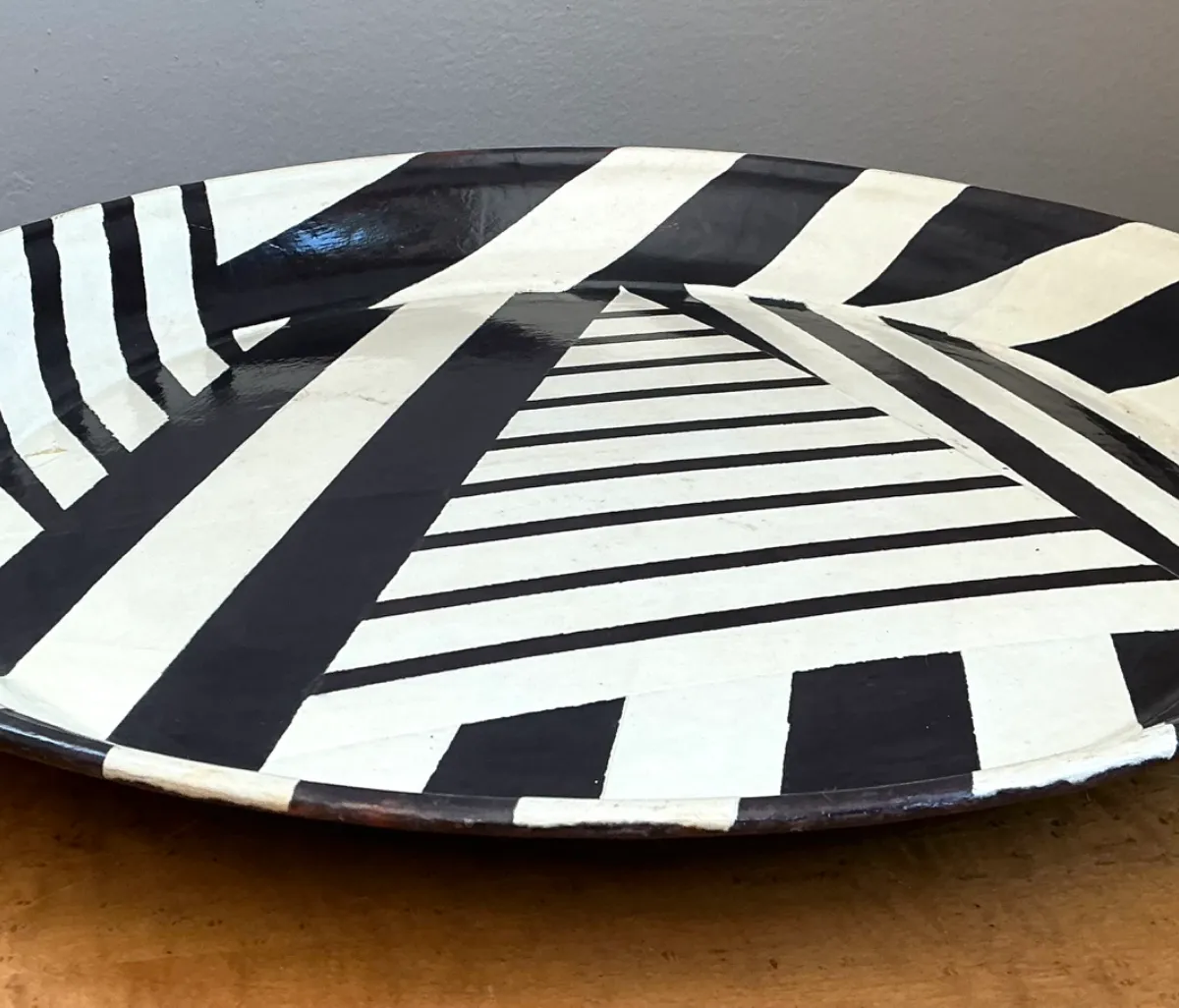Vintage Geometric Lacquer Decorative Tray — additional photo 2